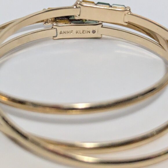Anne Klein Chunky & Colorful Runway Set of 3 Gold Tone Bracelets Runway - Picture 4 of 4
